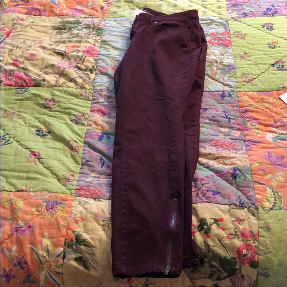 NWT Black Cherry Skinny Jeans
